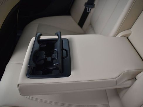 Certified 2023 BMW 330e w/ M Sport Package image 17