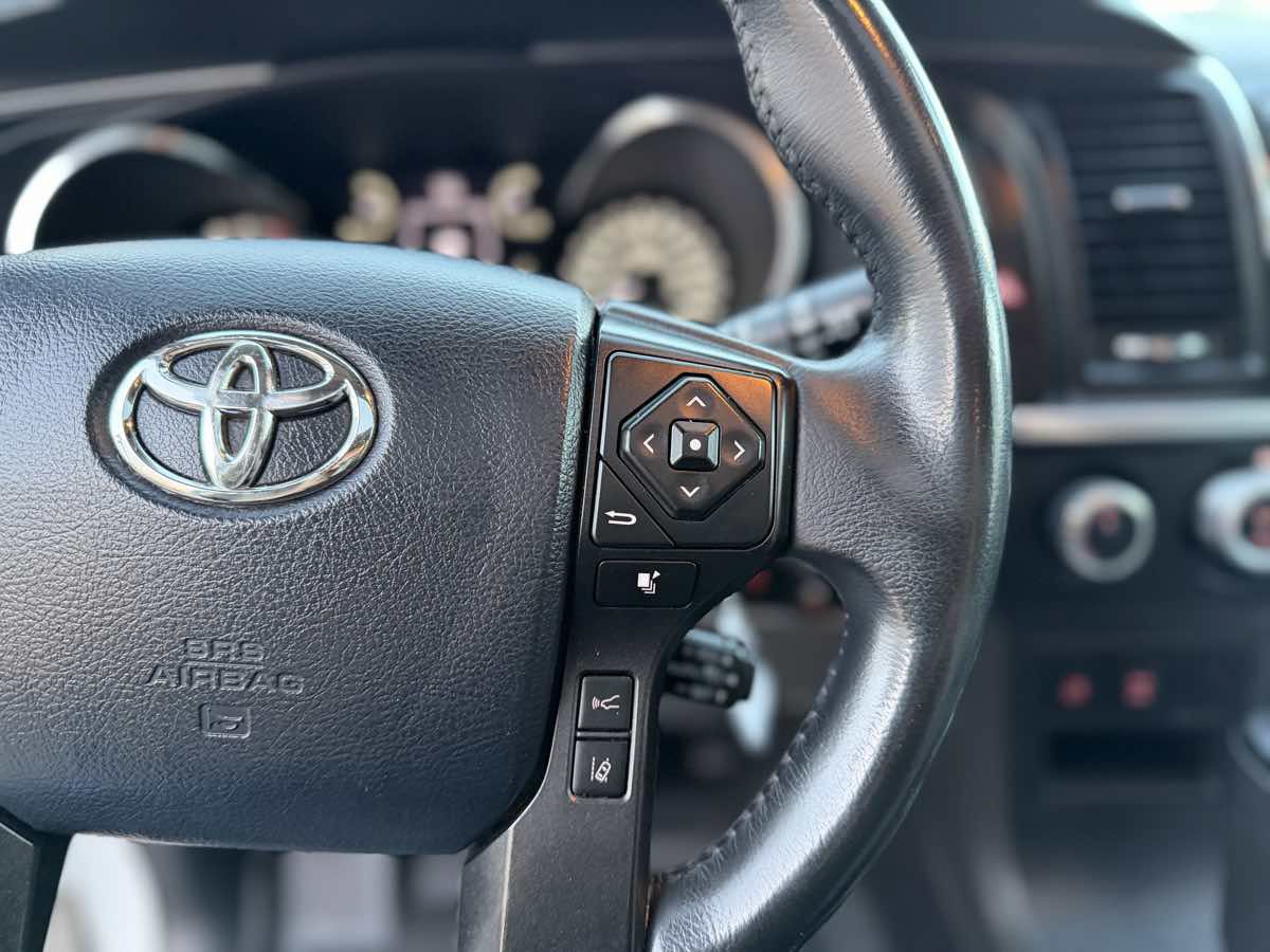 Used 2018 Toyota Sequoia Limited w/ Safety & Convenience Package AWD/4WD image 22