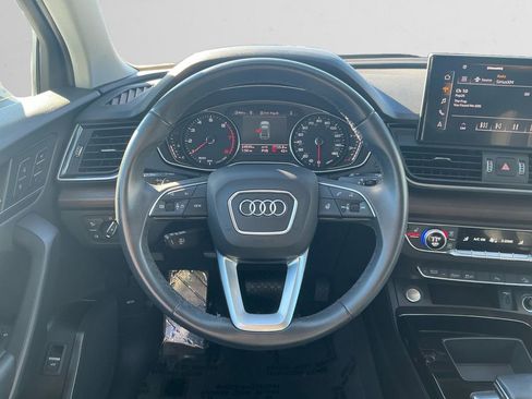 Used 2022 Audi Q5 2.0T Premium w/ Convenience Package image 12