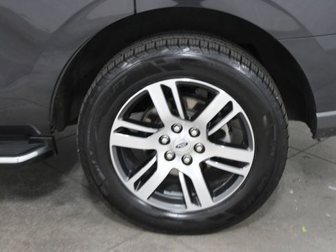 Used 2023 Ford Expedition Limited AWD/4WD image 59
