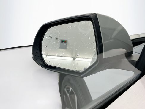 Used 2024 Hyundai Ioniq 5 SEL image 16