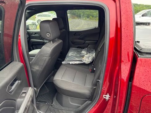 Used 2025 Chevrolet Colorado W/T w/ Advanced Trailering Package RWD image 15