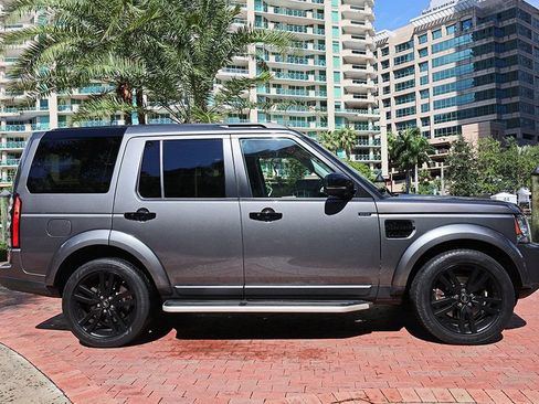 Used 2015 Land Rover LR4 HSE image 15