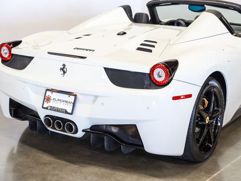 Used 2013 Ferrari 458 Spider RWD image 27