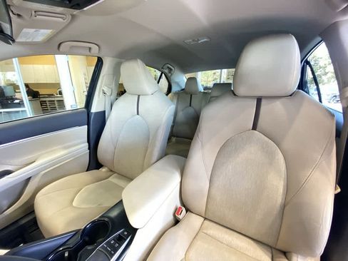 Used 2020 Toyota Camry LE w/ Carpet Mat Package FWD image 14