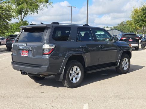 Used 2024 Toyota 4Runner SR5 AWD/4WD image 5