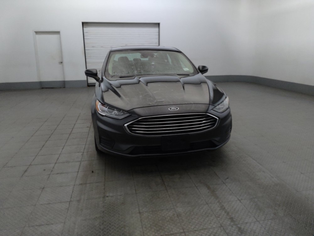 Used 2019 Ford Fusion SE FWD image 14