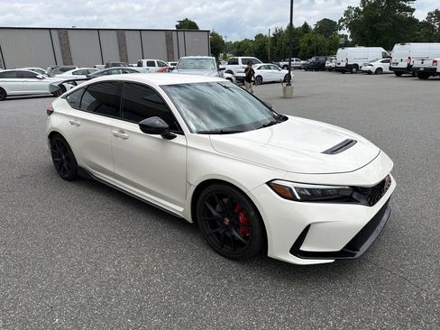 Used 2024 Honda Civic Type R image 10