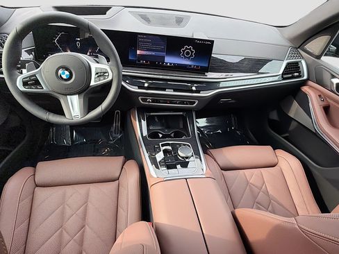 New 2026 BMW X5 xDrive40i w/ M Sport Package AWD/4WD image 16