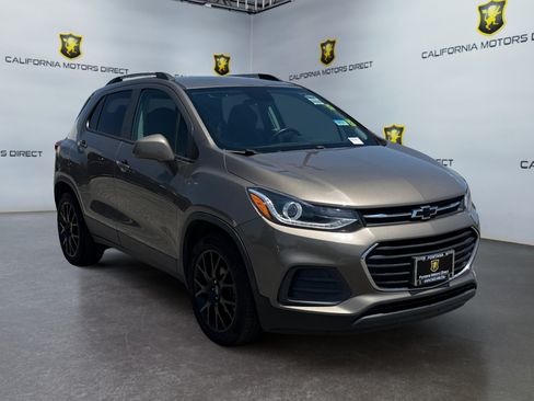 Used 2021 Chevrolet Trax LT w/ Sport Edition FWD image 7
