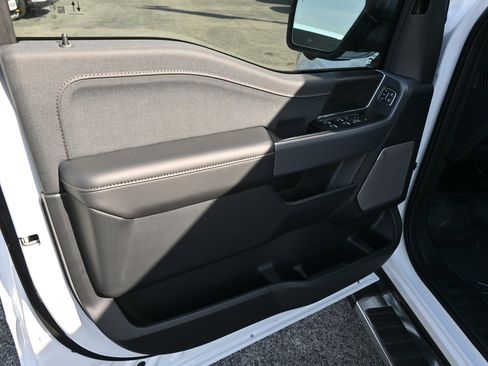 New 2025 Ford F150 Lariat w/ Equipment Group 501A Mid image 15