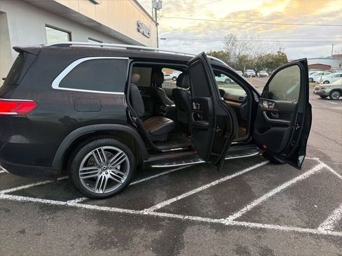 Used 2021 Mercedes-Benz GLS 450 4MATIC image 15