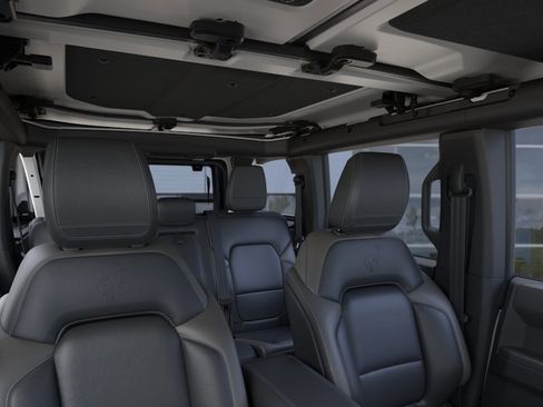 New 2026 Ford Bronco Outer Banks image 12
