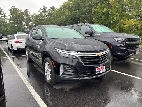 Used 2023 Chevrolet Equinox LT AWD/4WD image 2