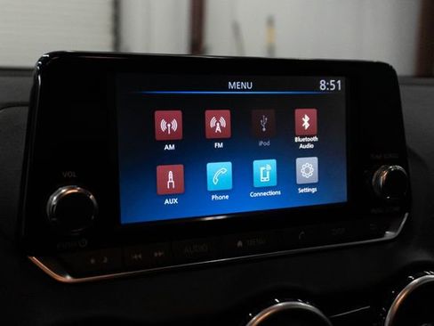 Used 2025 Nissan Sentra S FWD image 4