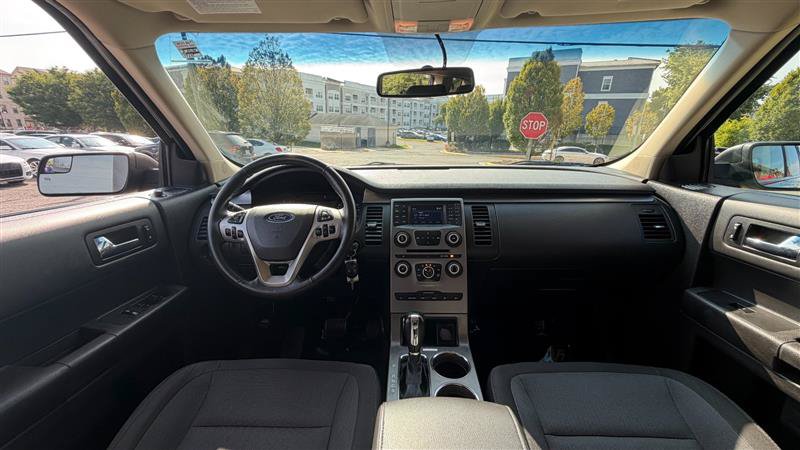 Used 2018 Ford Flex SE FWD image 20