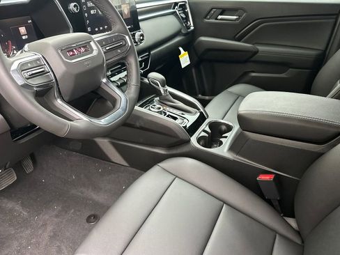 New 2026 GMC Canyon Elevation w/ Convenience Package image 8