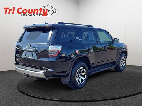 Used 2019 Toyota 4Runner TRD Off-Road image 8