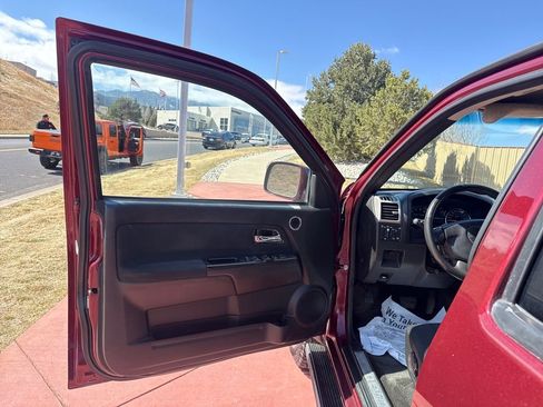 Used 2009 Chevrolet Colorado LT w/ LT Preferred Equipment Group image 9