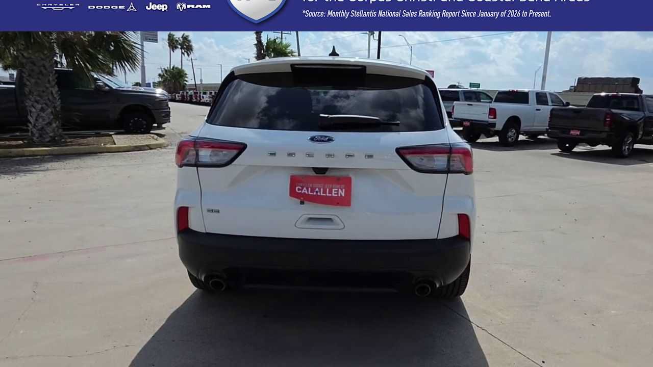 Used 2022 Ford Escape SE w/ SE Sport Appearance Package FWD image 7