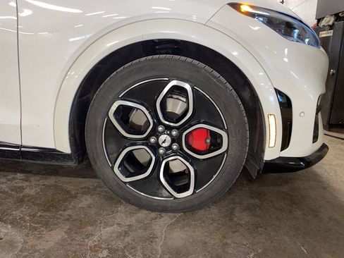 Used 2023 Ford Mustang Mach-E GT image 11