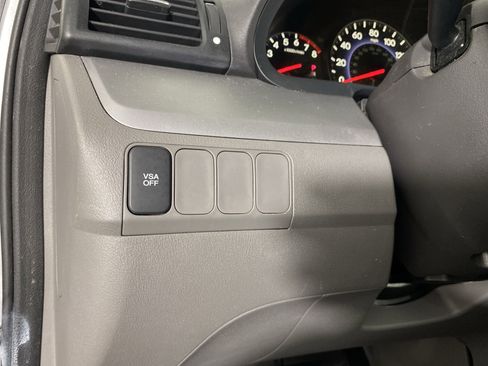 Used 2010 Honda Odyssey LX image 18