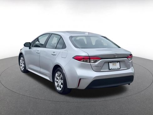 Used 2025 Toyota Corolla LE image 9