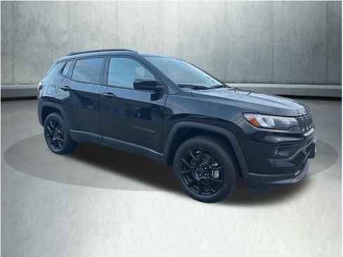 New 2026 Jeep Compass Latitude AWD/4WD image 8