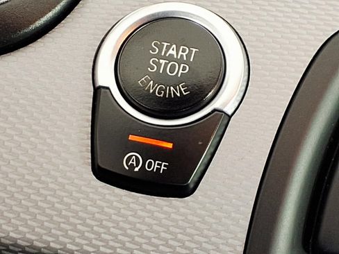 Used 2014 BMW 528i Sedan RWD image 18