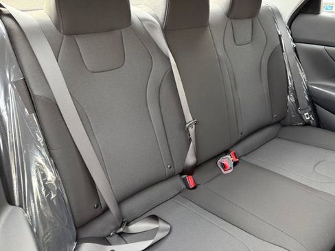 New 2026 Hyundai Elantra SE image 23