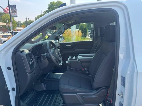 Used 2025 Chevrolet Silverado 1500 W/T RWD image 12