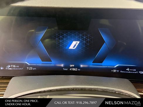 Used 2025 BMW X5 xDrive50e AWD/4WD image 25