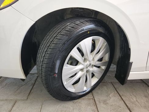 Certified 2025 Nissan Sentra S FWD image 31