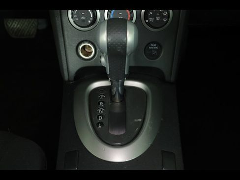 Used 2013 Nissan Rogue S AWD/4WD image 5