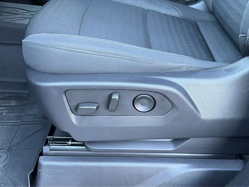 Used 2022 Chevrolet Silverado 1500 LT image 7