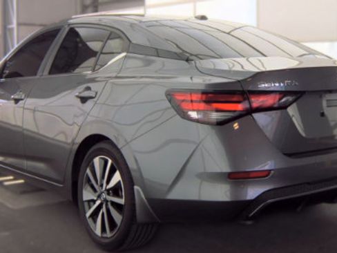 Used 2021 Nissan Sentra SV w/ SV Premium Package FWD image 3