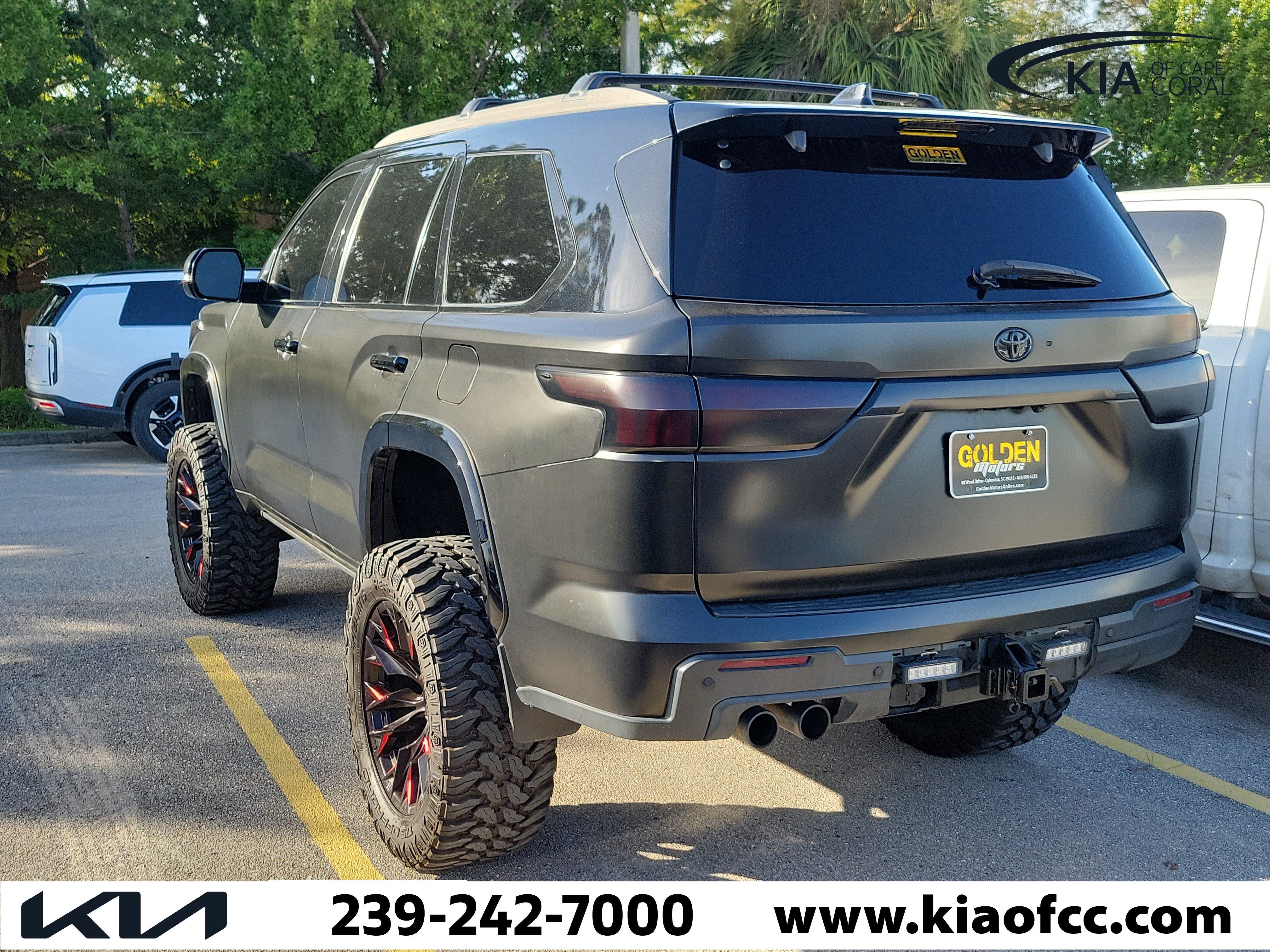 Used 2023 Toyota Sequoia TRD Pro AWD/4WD image 5
