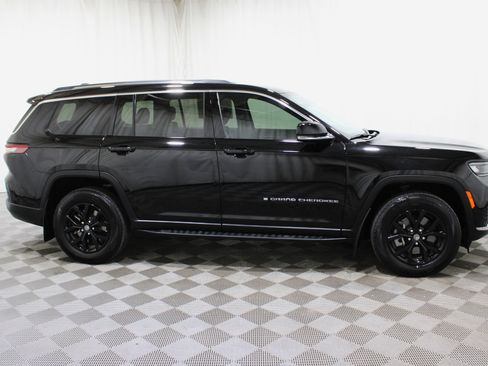 Used 2021 Jeep Grand Cherokee L Limited image 37