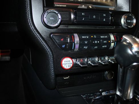 Used 2015 Ford Mustang Premium RWD image 21