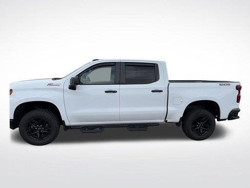 Used 2021 Chevrolet Silverado 1500 Custom Trail Boss AWD/4WD image 4