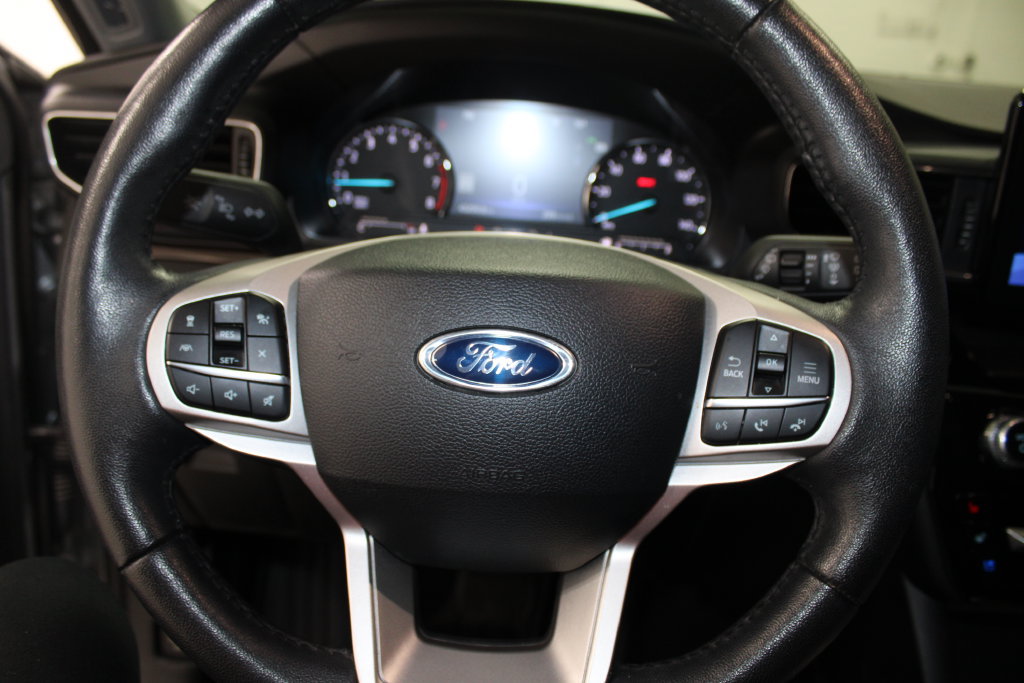 Used 2024 Ford Explorer Limited AWD/4WD image 44