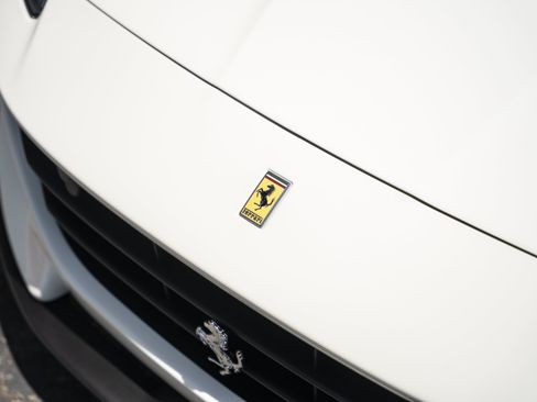 Used 2023 Ferrari Portofino M RWD image 18