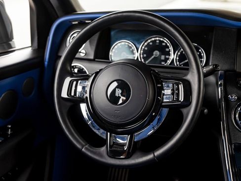 Used 2022 Rolls-Royce Cullinan image 14