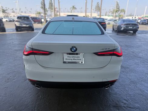 Used 2025 BMW 430i Coupe w/ Convenience Package image 4