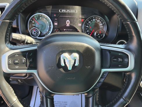 Used 2020 RAM 1500 Big Horn AWD/4WD image 16