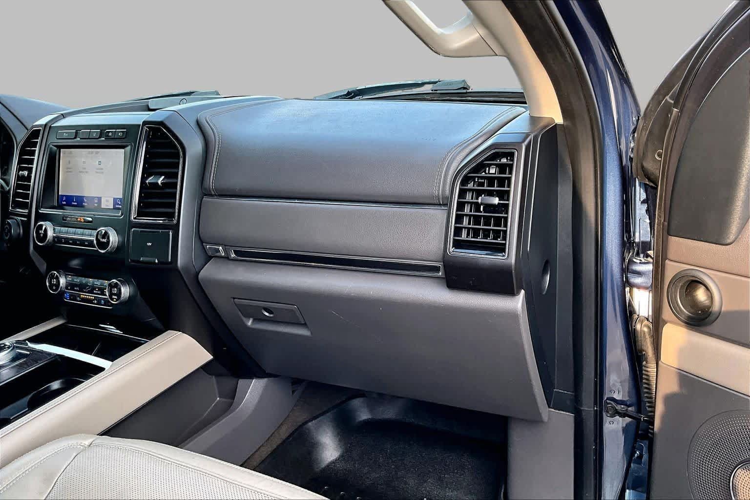 Used 2020 Ford Expedition Limited w/ Special Edition Package RWD image 19