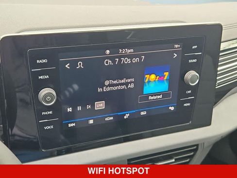 Used 2026 Volkswagen Jetta SE FWD image 27