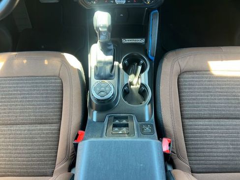 Used 2023 Ford Bronco Outer Banks AWD/4WD image 24