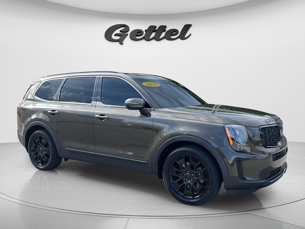 Used 2021 Kia Telluride EX w/ EX Premium Package AWD/4WD image 3