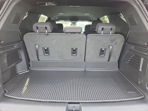 New 2026 Chevrolet Traverse LT w/ Midnight/Sport Edition FWD image 12